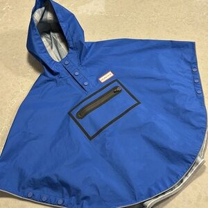 Hunter x Target classic blue 4T/5T hooded rain poncho with front zipper pocket
